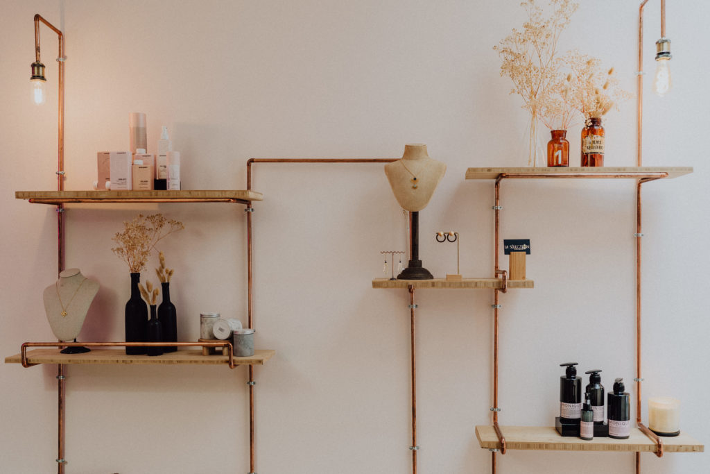 Décoration et aménagement d'un salon de coiffure 