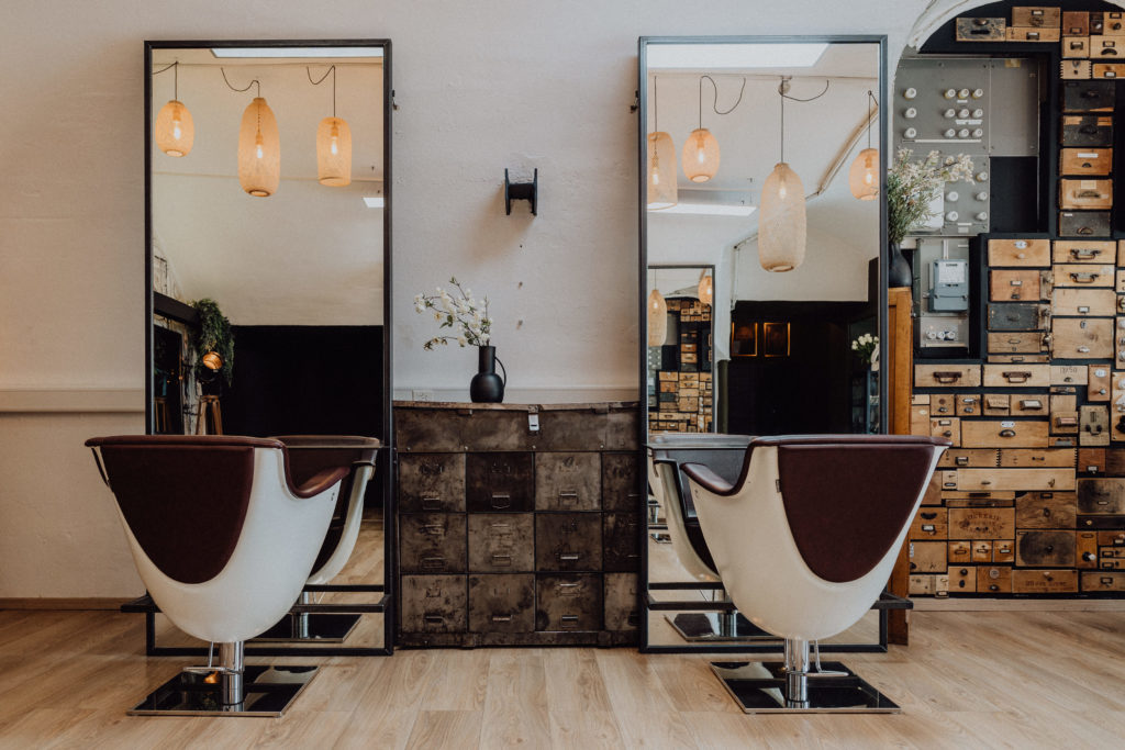 Décoration et aménagement d'un salon de coiffure 