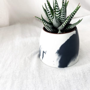 Cache pot béton